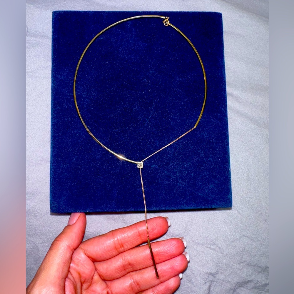18k yellow gold choker style necklace